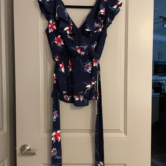 Halogen Wrap Ruffle top - Picture 3 of 6